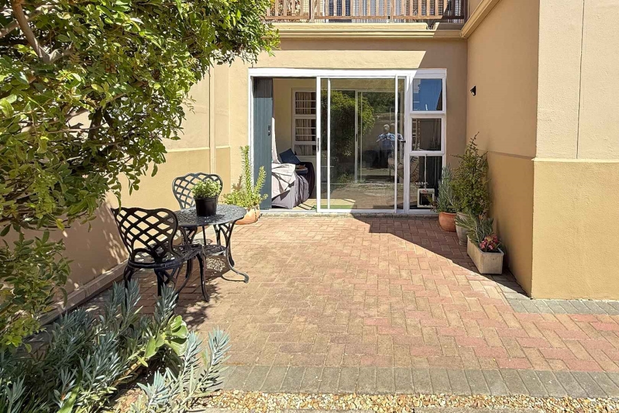 2 Bedroom Property for Sale in Royal Ascot Western Cape